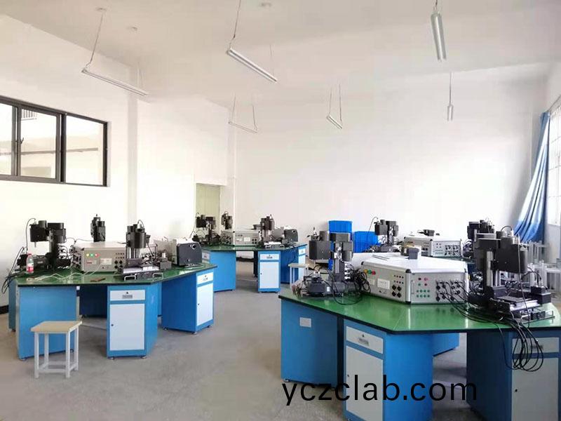 一(yi)體(ti)化(hua)教學實(shi)訓(xun)室(shi)