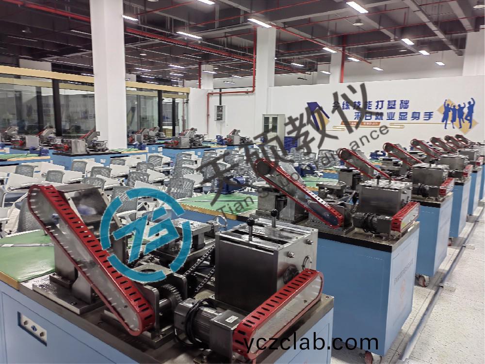 裝(zhuang)配鉗(qian)工(gong)實(shi)訓室(shi)