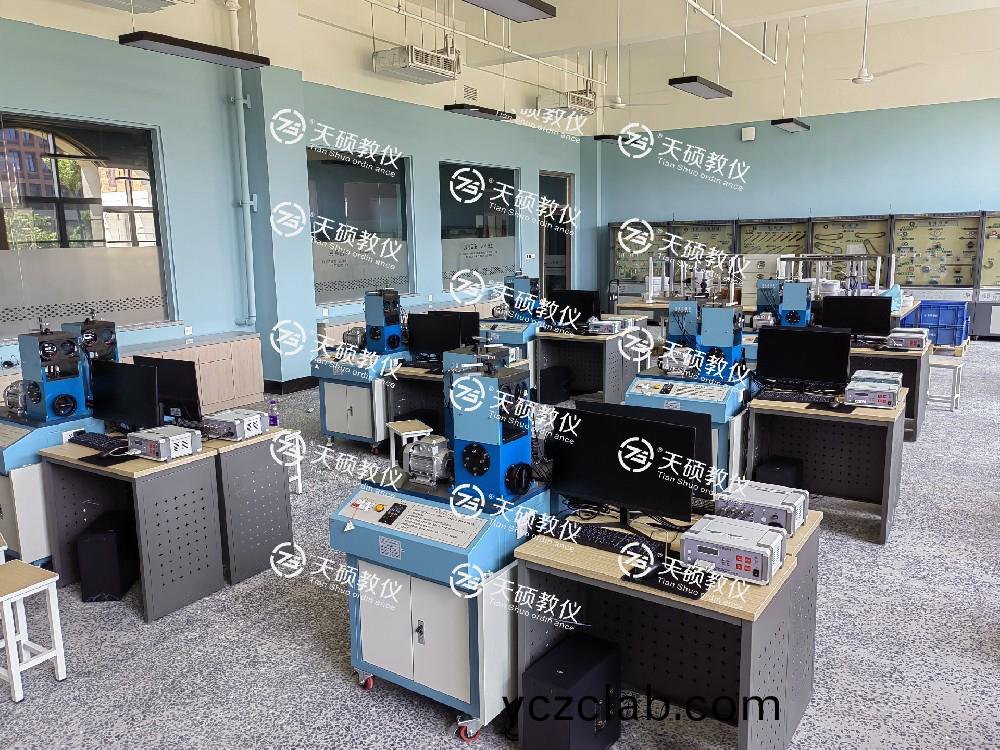 中原科(ke)技學院(yuan)新校區(qu)理(li)工(gong)學部實(shi)驗室